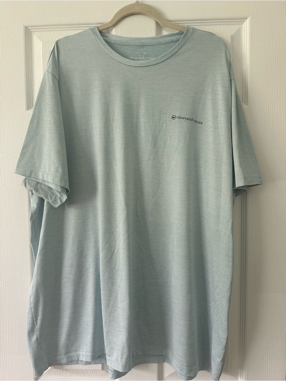Vineyard Vines Men's Crewneck Tee in Pale Aqua